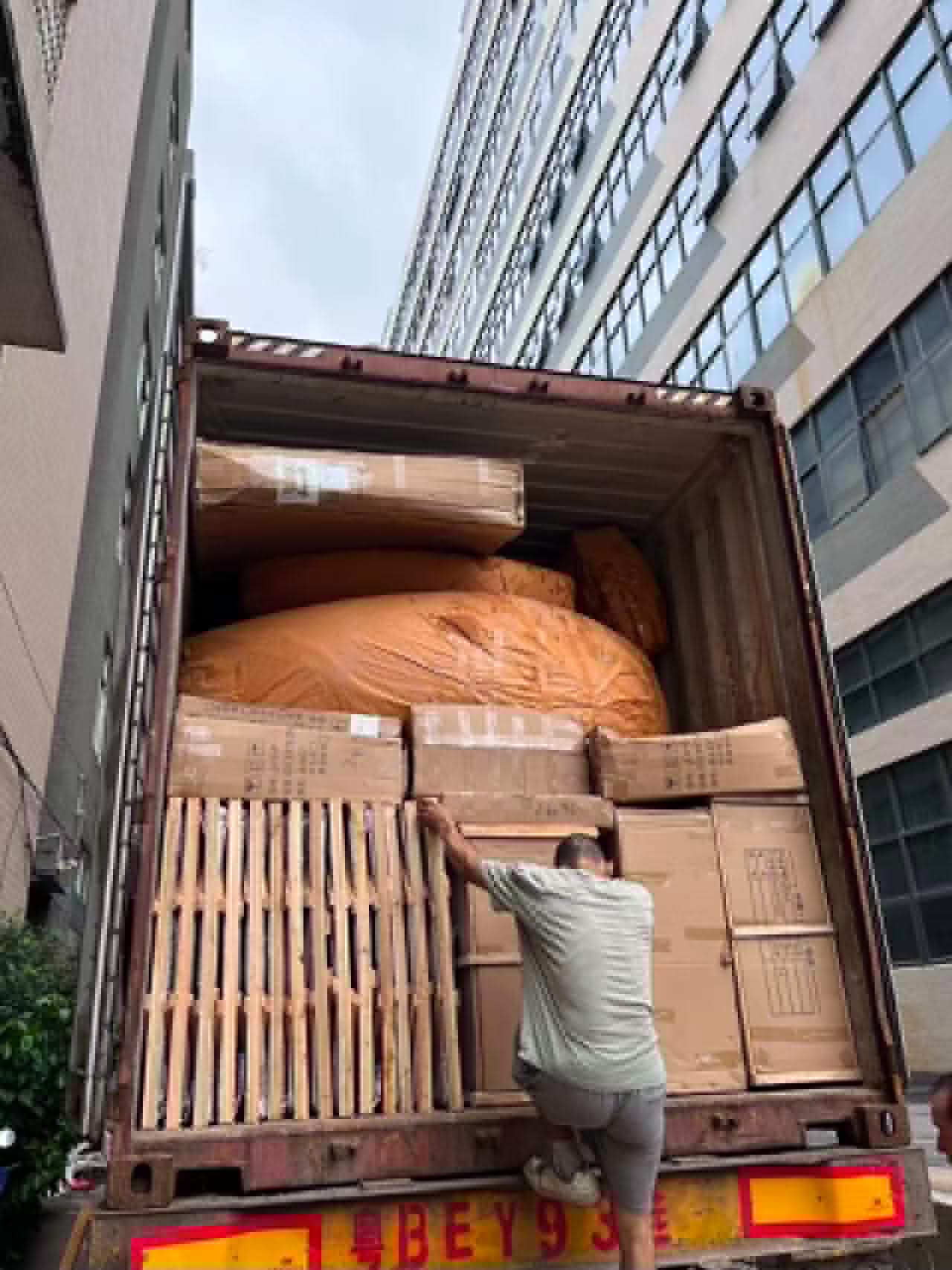 Door-to-Door Delivery Image 1